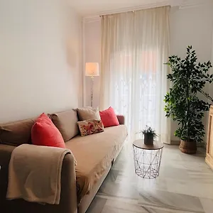 Homely Atarazanas Апартаменты